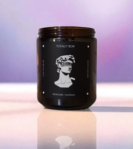 Totally Bon Candle - Amber & Lavender