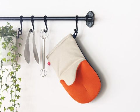 Oven Mitt by AUX